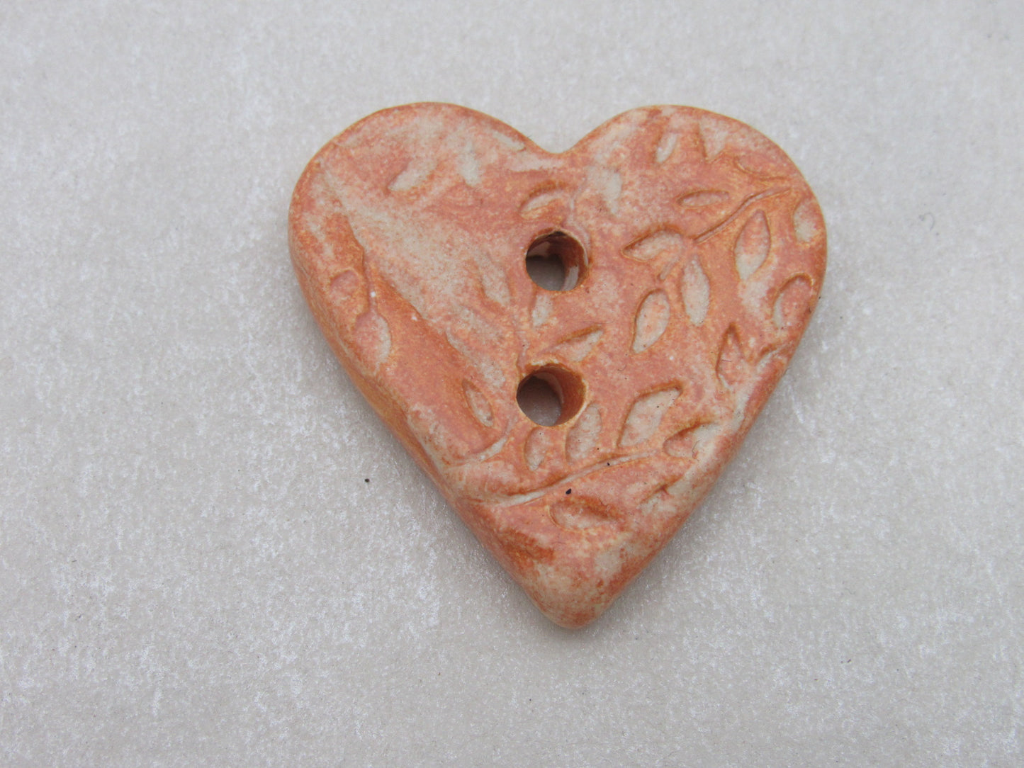 Medium Leaf Sprig Texture Heart Shaped Ceramic Button