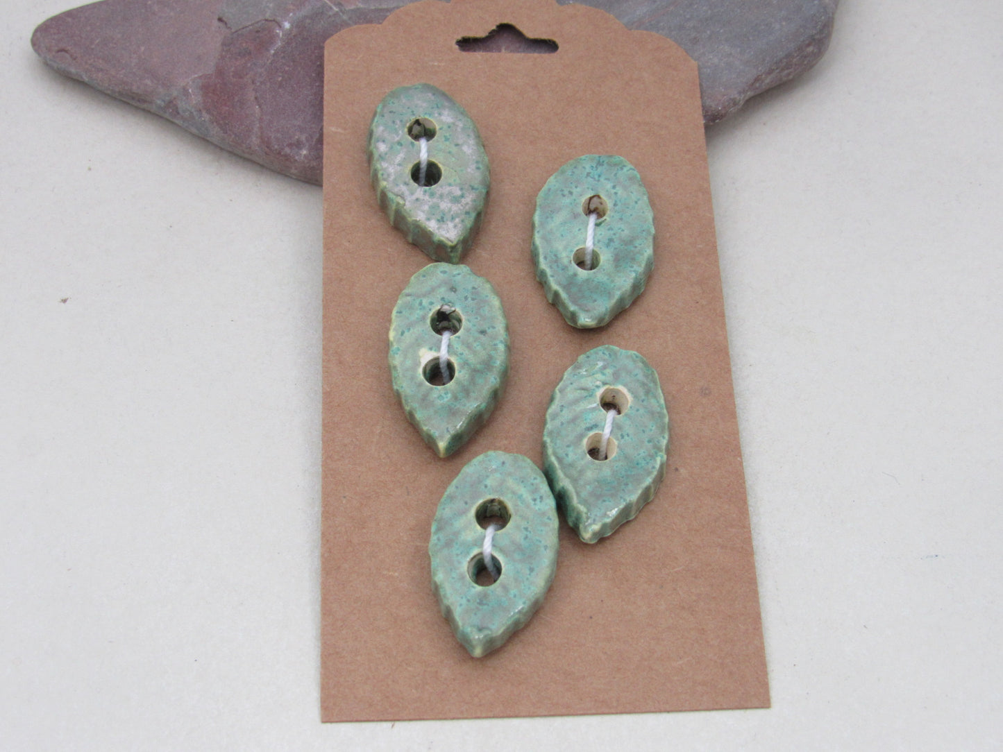 5 Small Leaf Ceramic Buttons