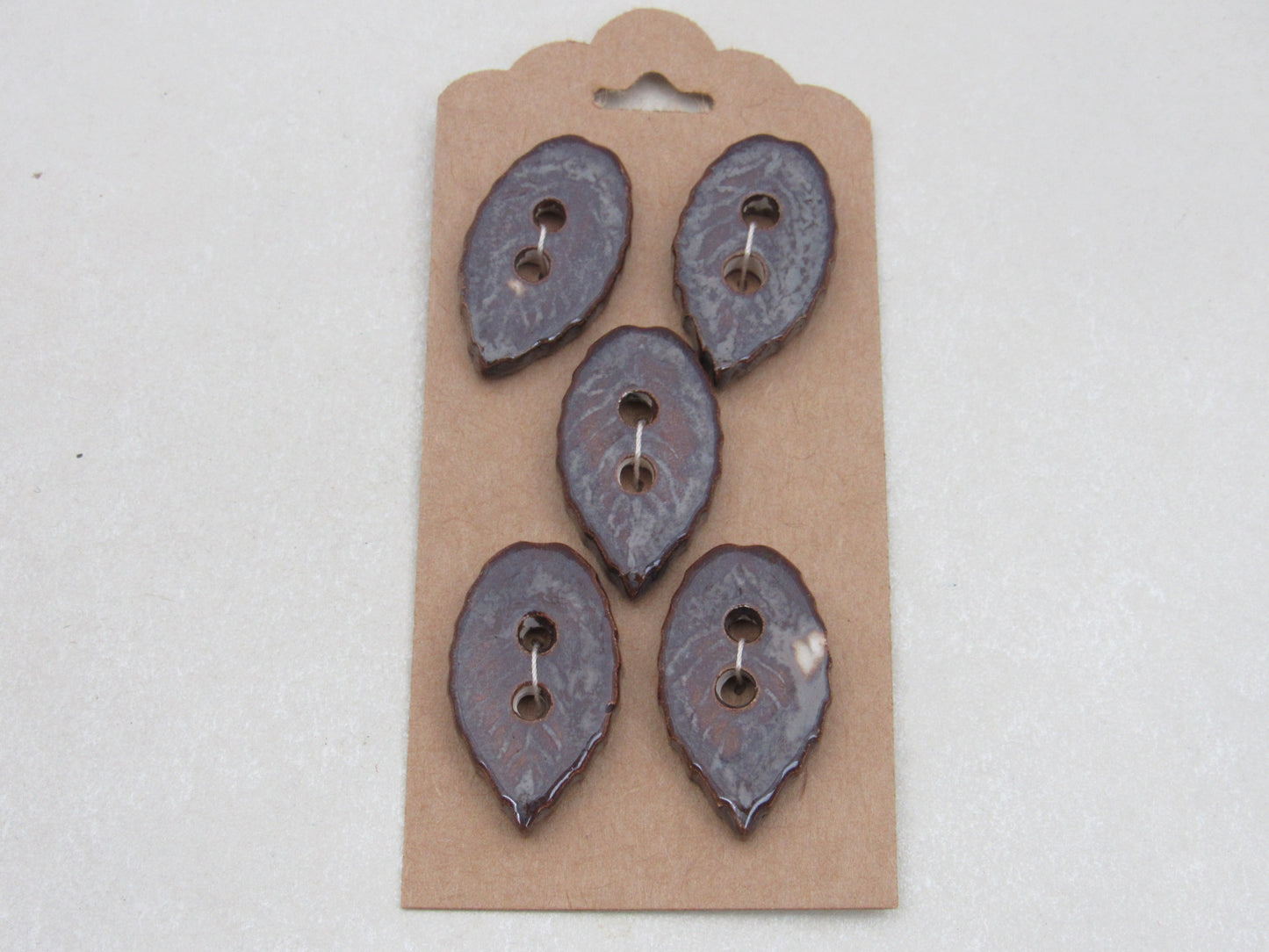 Wholesale 5 Small Leaf Shape Ceramic Buttons