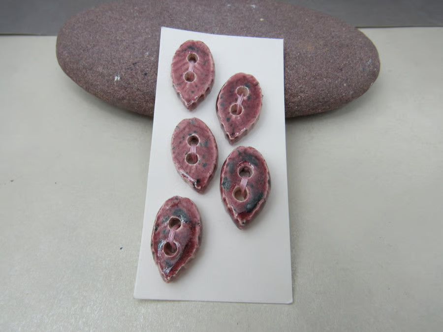 5 Small Leaf Ceramic Buttons