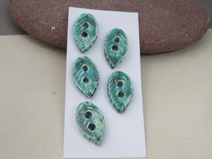5 Small Leaf Ceramic Buttons