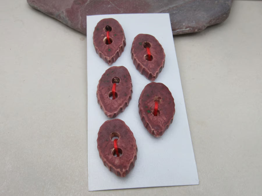 5 Small Leaf Ceramic Buttons