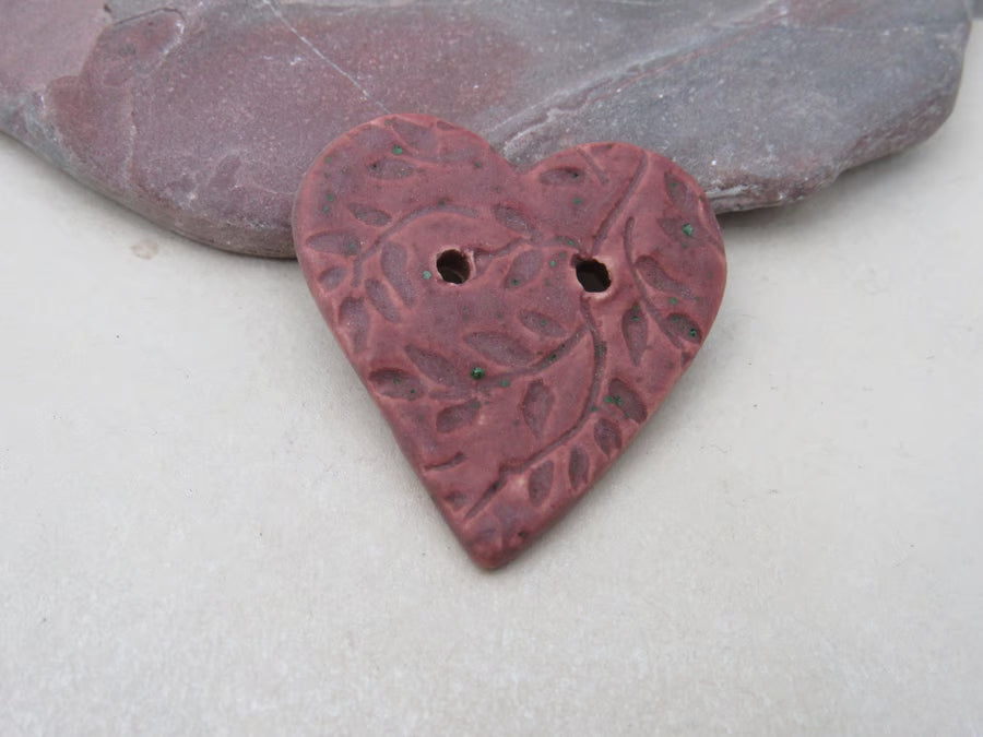 Medium Leaf Sprig Texture Heart Shaped Ceramic Button
