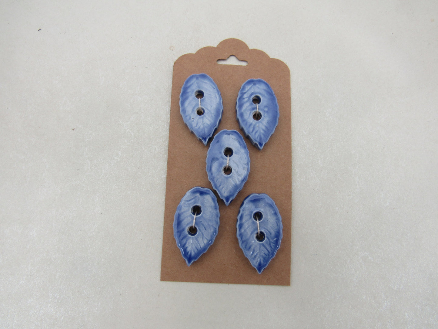Wholesale 5 Small Leaf Shape Ceramic Buttons