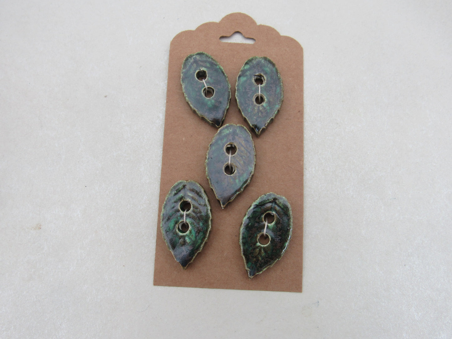 Wholesale 5 Small Leaf Shape Ceramic Buttons