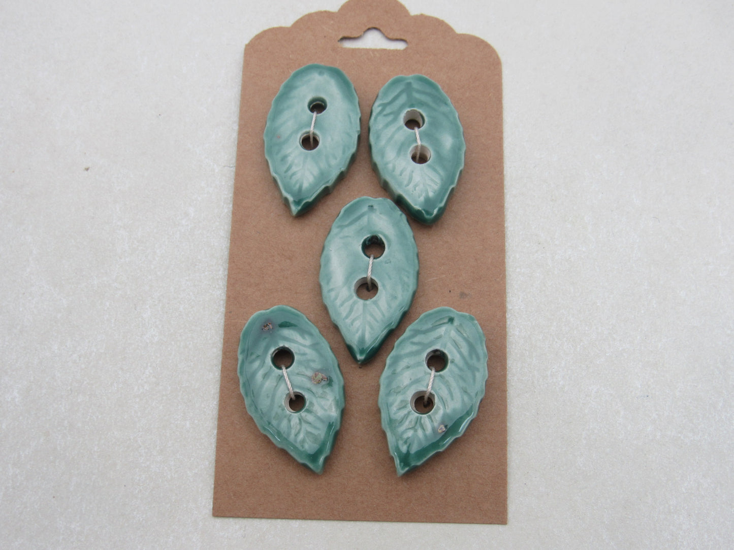 Wholesale 5 Small Leaf Shape Ceramic Buttons