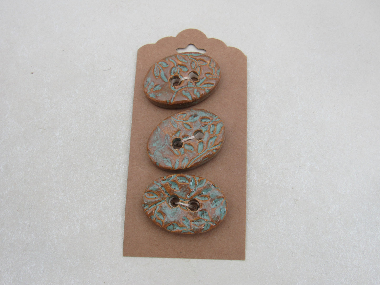 Wholesale Trio Medium Sprig Texture Oval Ceramic Buttons
