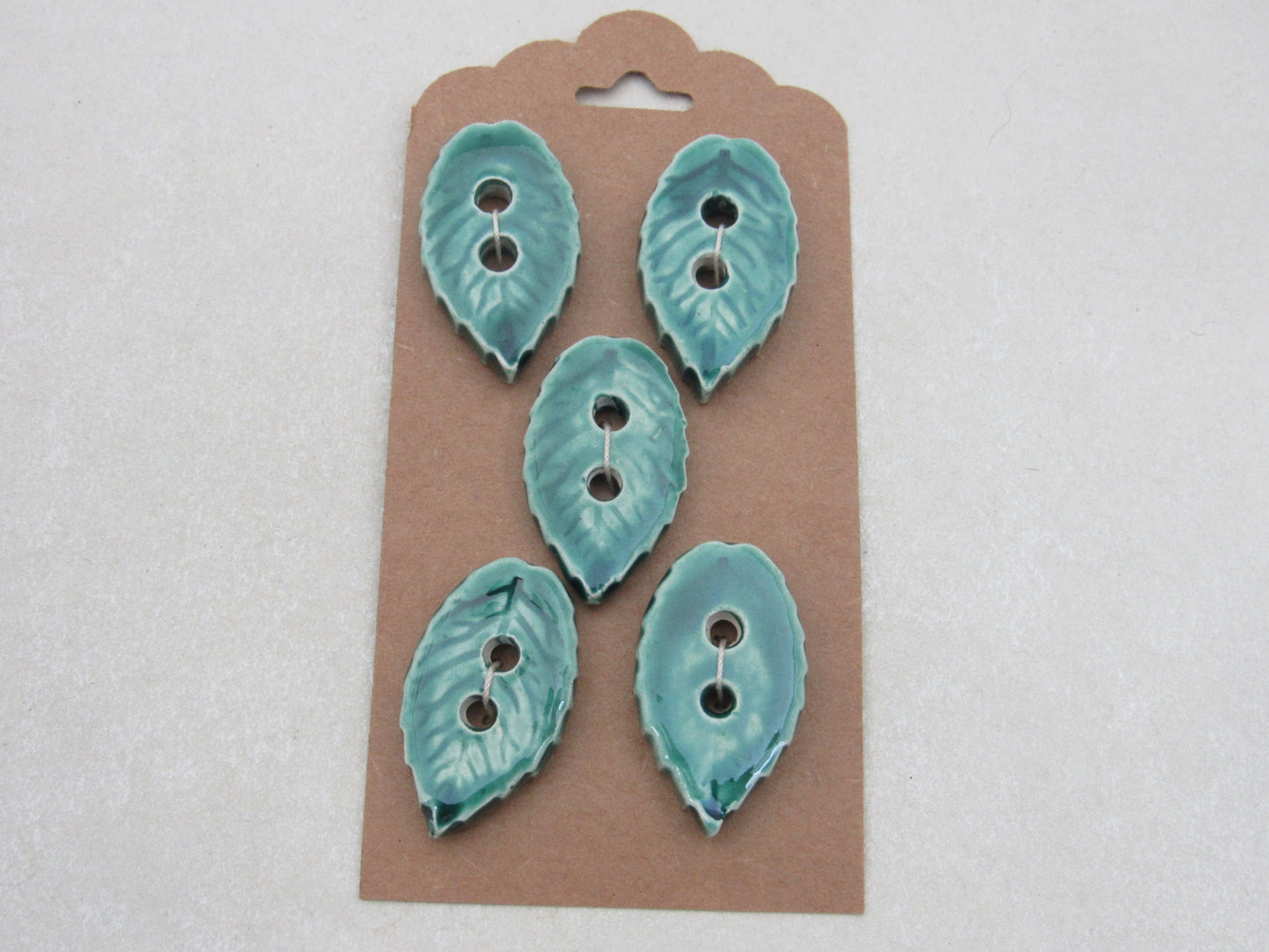 Wholesale 5 Small Leaf Shape Ceramic Buttons