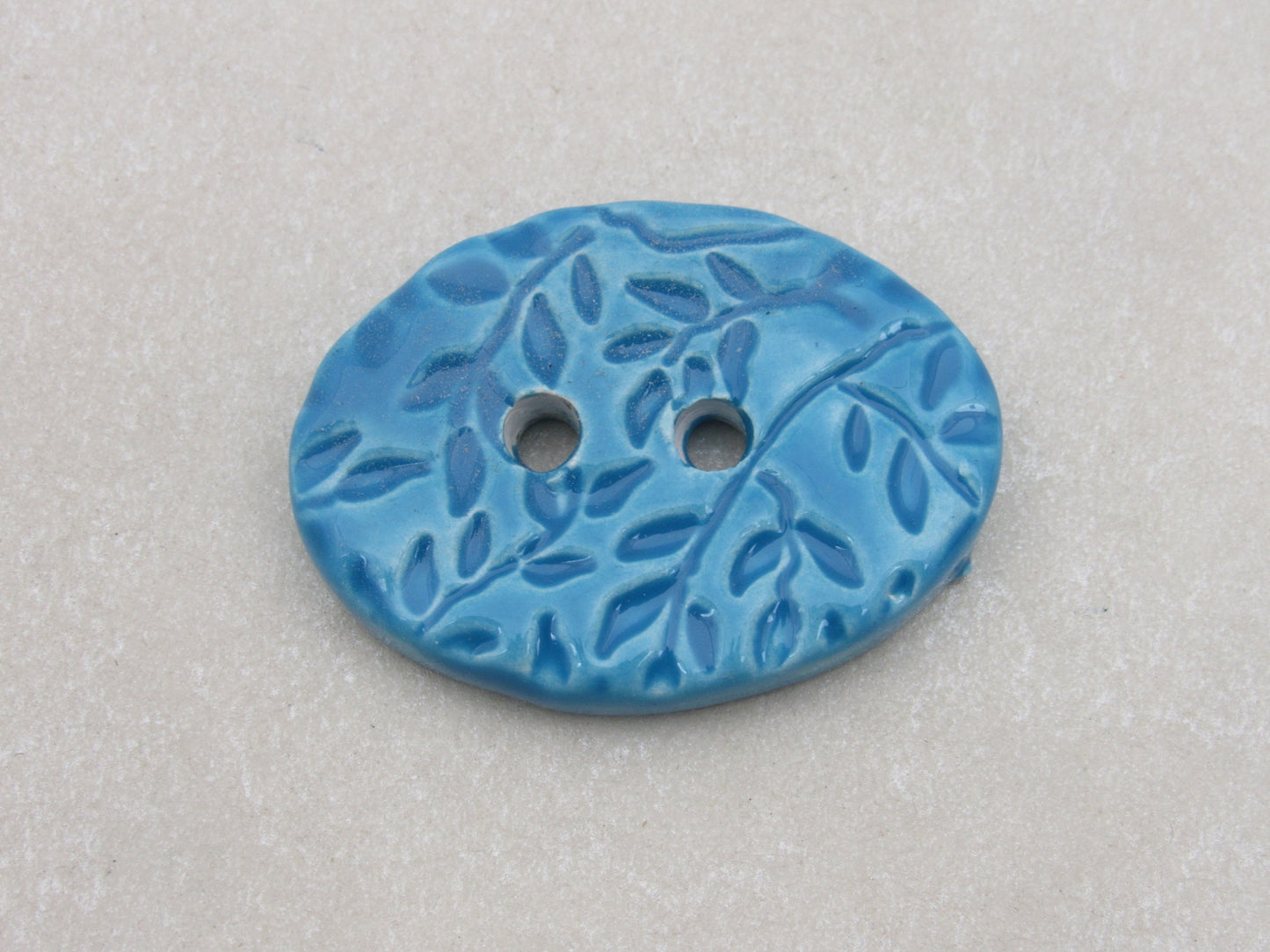 Wholesale Large Sprig Texture Oval Ceramic Button