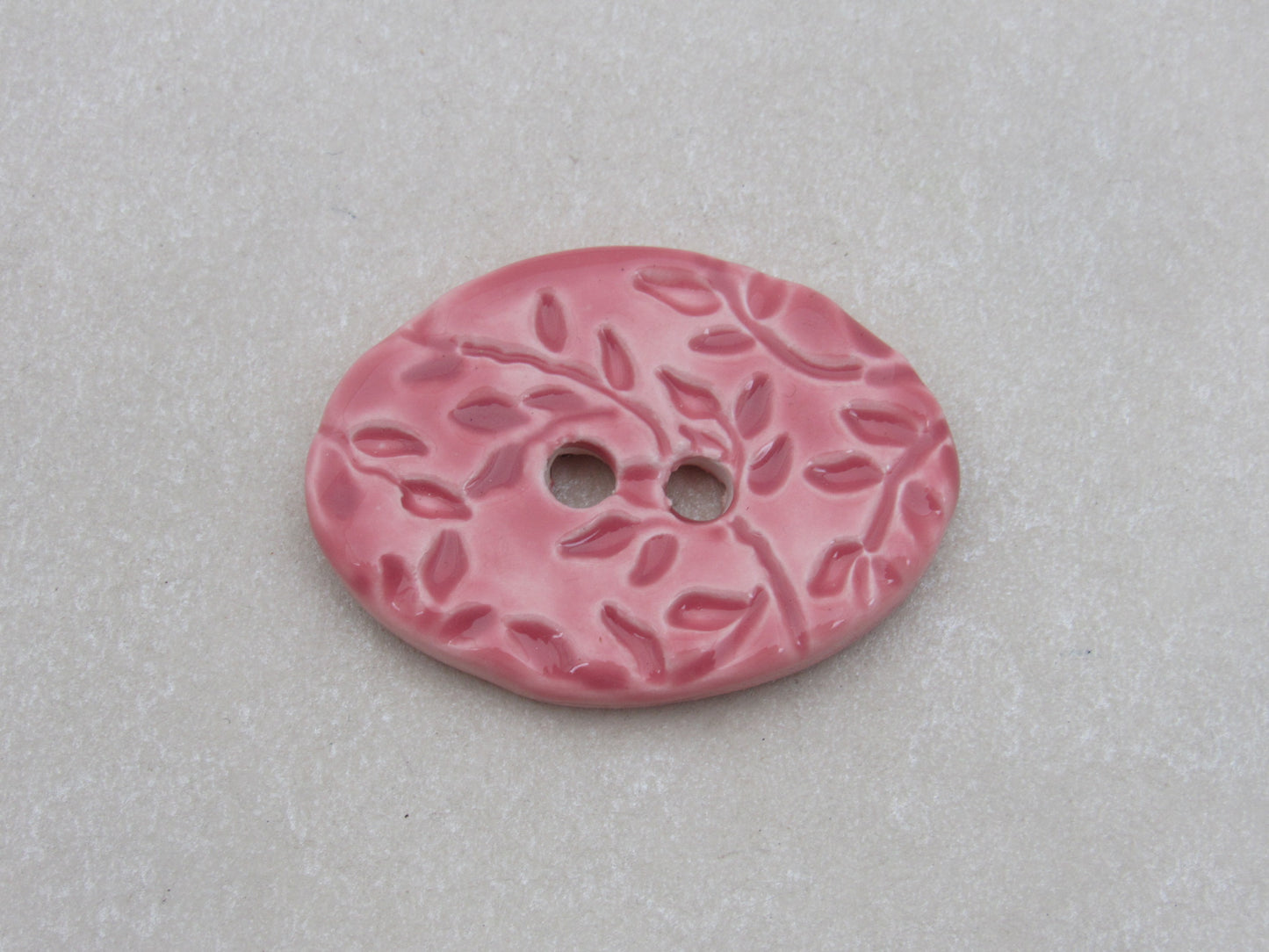 Wholesale Large Sprig Texture Oval Ceramic Button