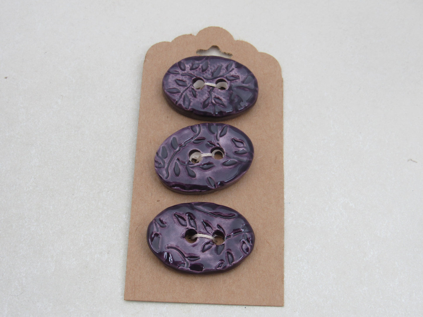 Wholesale Trio Medium Sprig Texture Oval Ceramic Buttons
