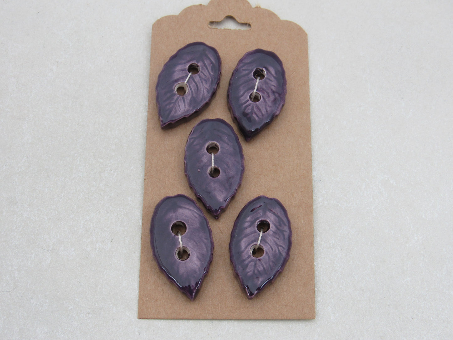 Wholesale 5 Small Leaf Shape Ceramic Buttons