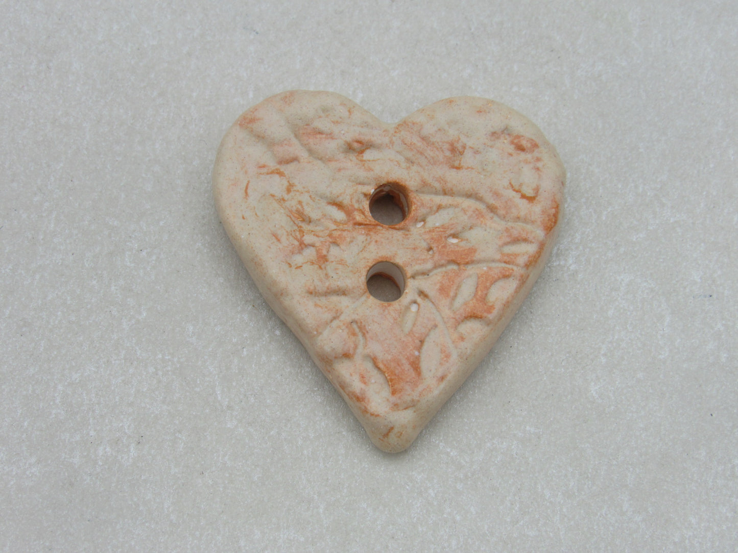 Wholesale Single Medium Sprig Texture Heart Shaped Ceramic Button