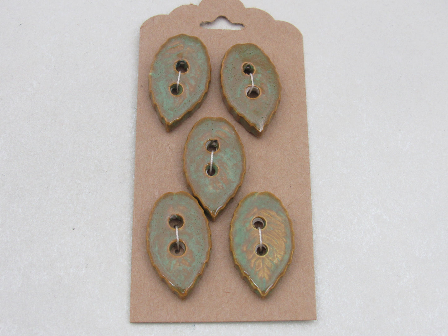 Wholesale 5 Small Leaf Shape Ceramic Buttons