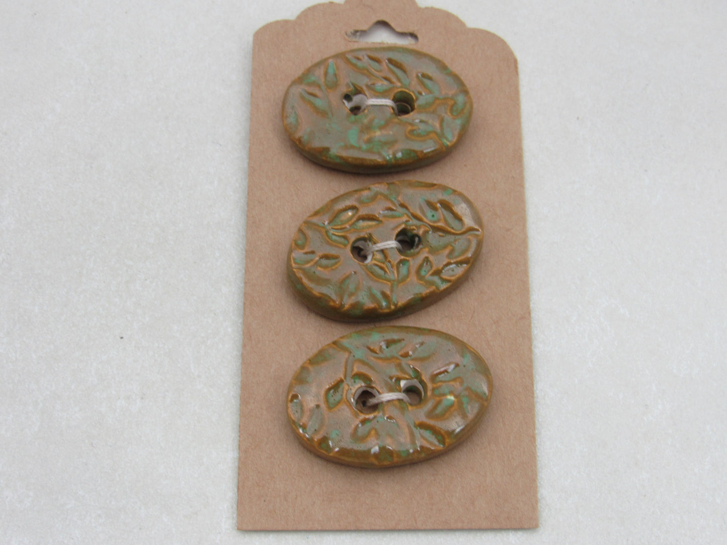 Wholesale Trio Medium Sprig Texture Oval Ceramic Buttons