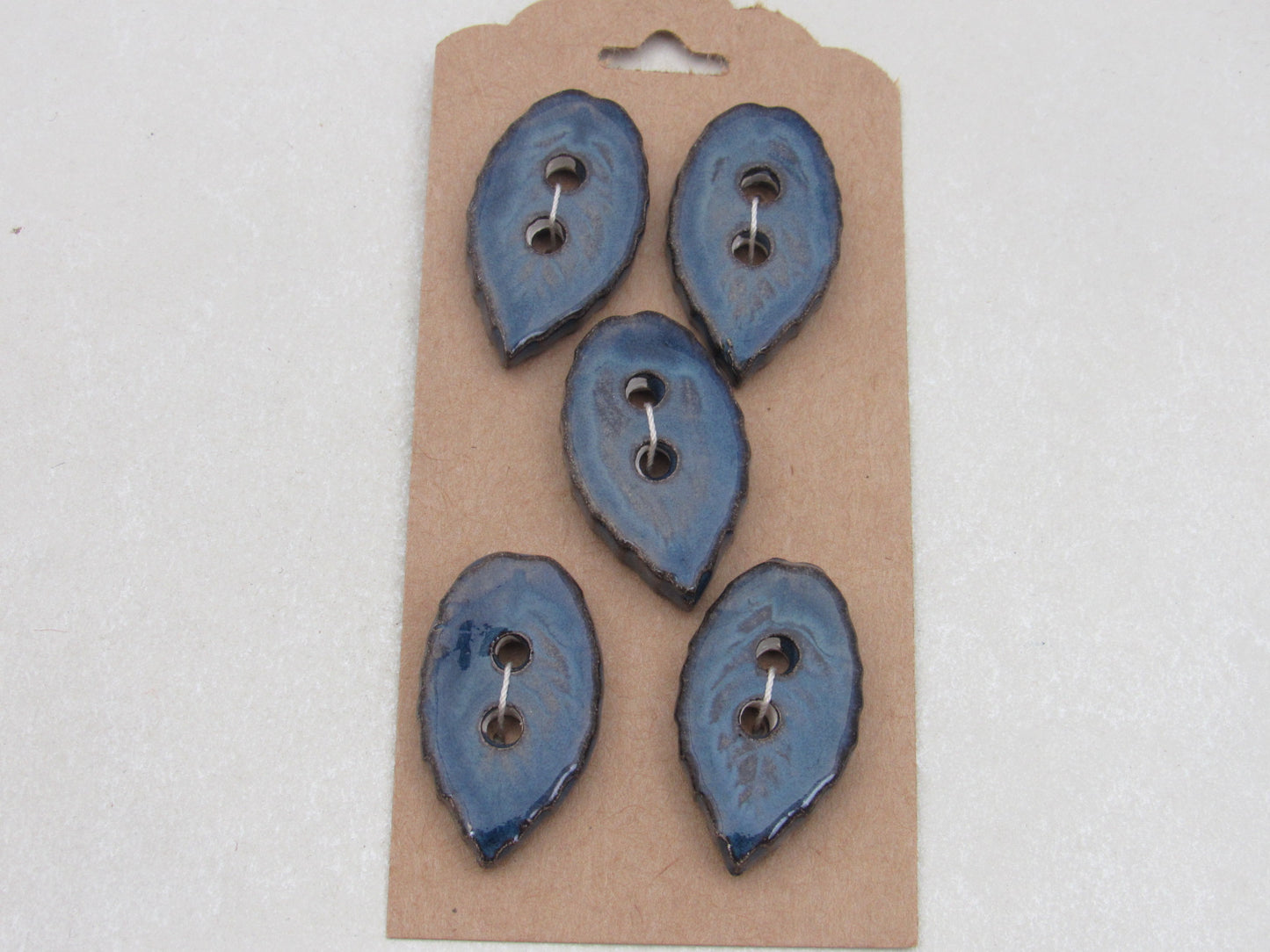Wholesale 5 Small Leaf Shape Ceramic Buttons