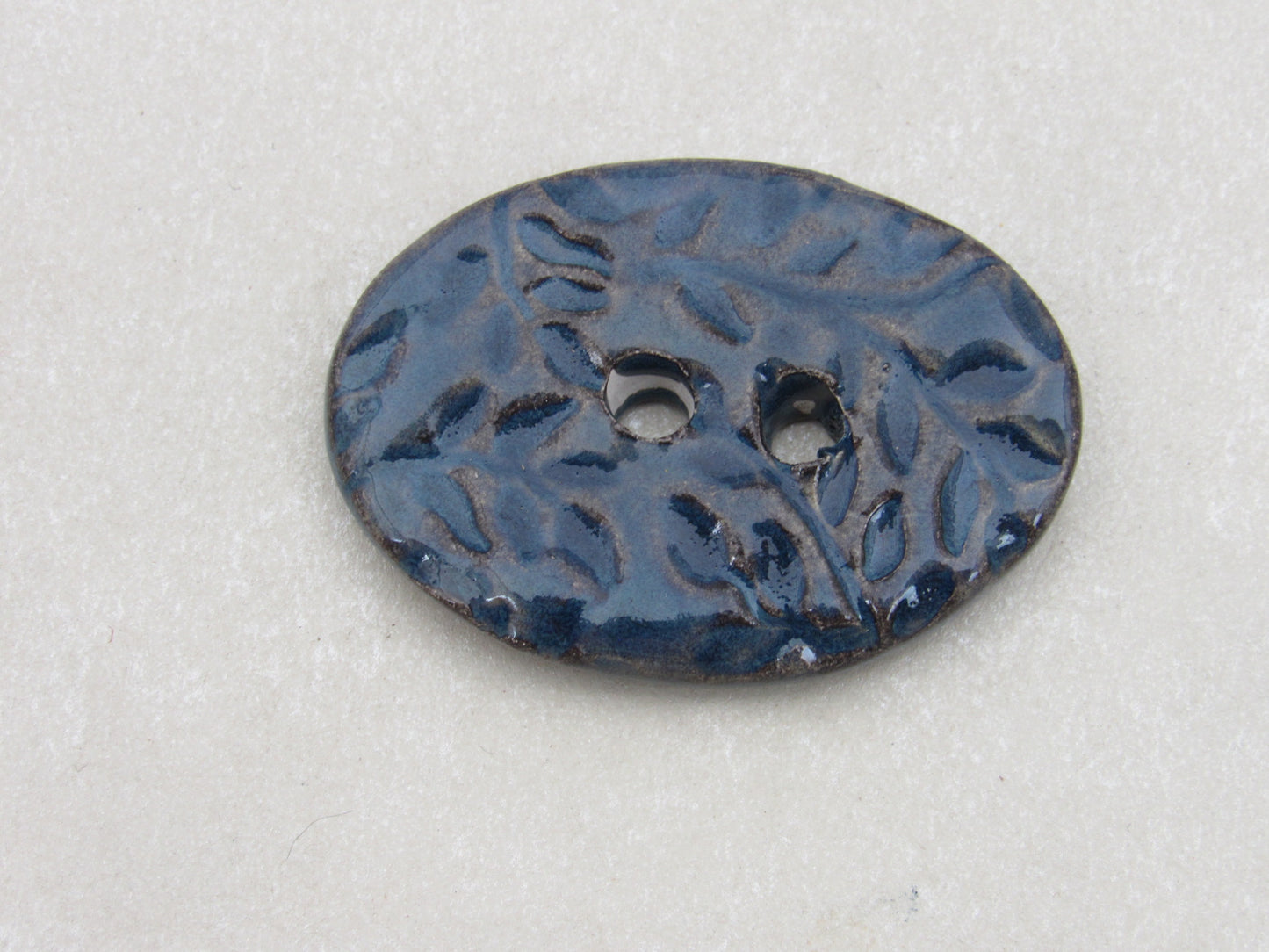 Wholesale Large Sprig Texture Oval Ceramic Button