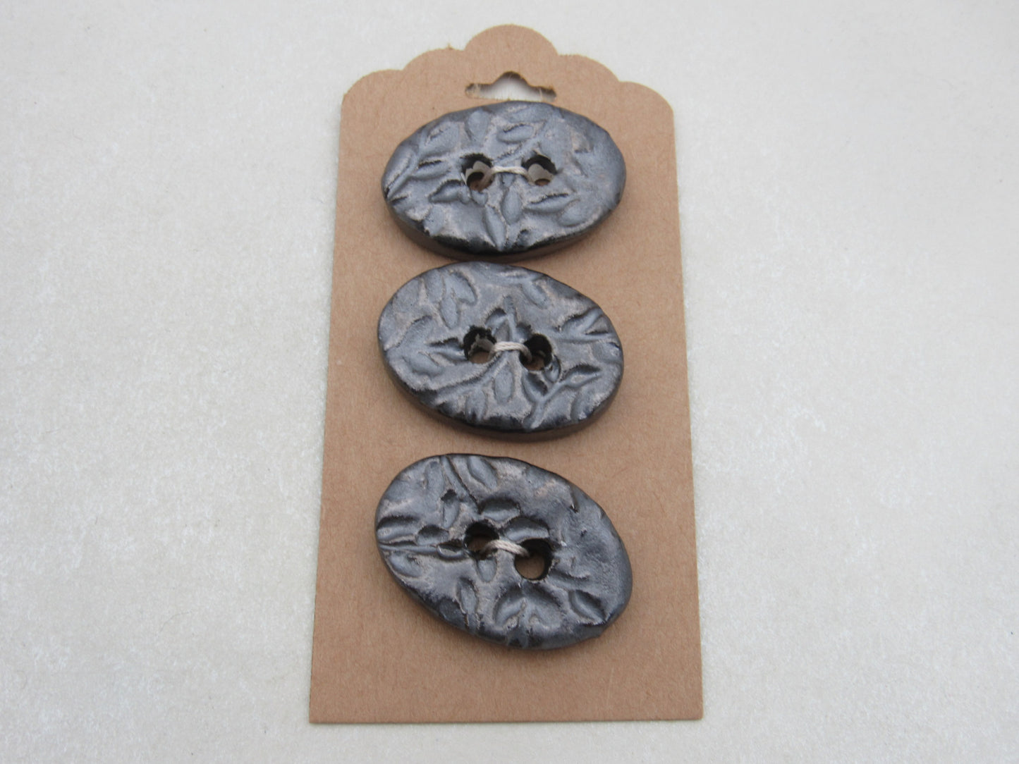 Wholesale Trio Medium Sprig Texture Oval Ceramic Buttons