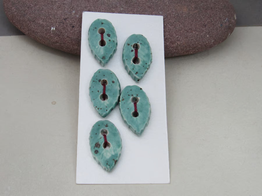 5 Small Leaf Ceramic Buttons