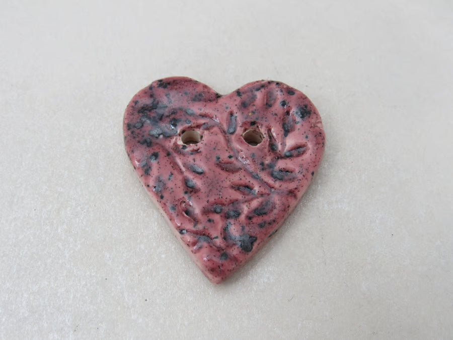 Medium Leaf Sprig Texture Heart Shaped Ceramic Button