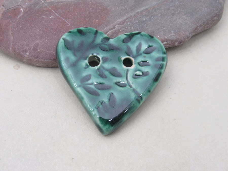 Medium Leaf Sprig Texture Heart Shaped Ceramic Button